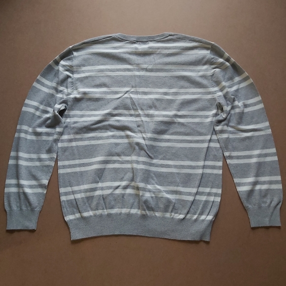 Old Navy Striped Long Sleeve Shirt V-Neck Sweater - Picture 3 of 7